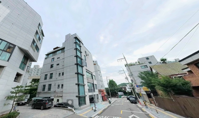연희동 중로변 6층 빌딩 150억...R-PRICE보다 84% 높은 호가