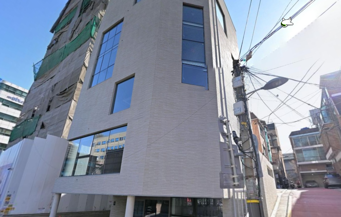 강남구 역삼동 97억 신축 건물 – 대지 54평, 연면적 199평, 사옥형 매물 브리핑